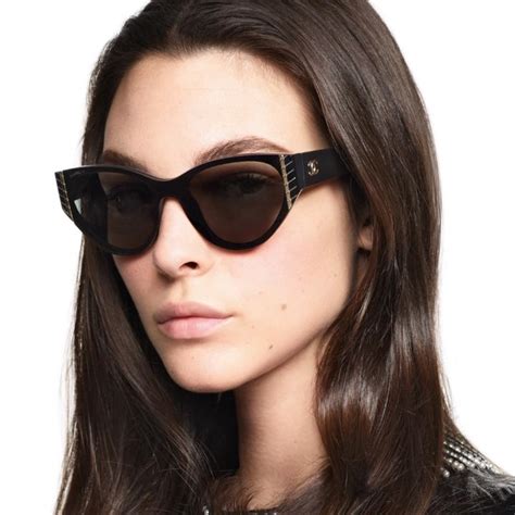 CHANEL 6054 Sunglasses in color 501S4 